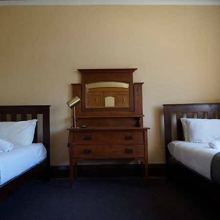 Sir Joseph Banks Hotel Sydney Exterior photo
